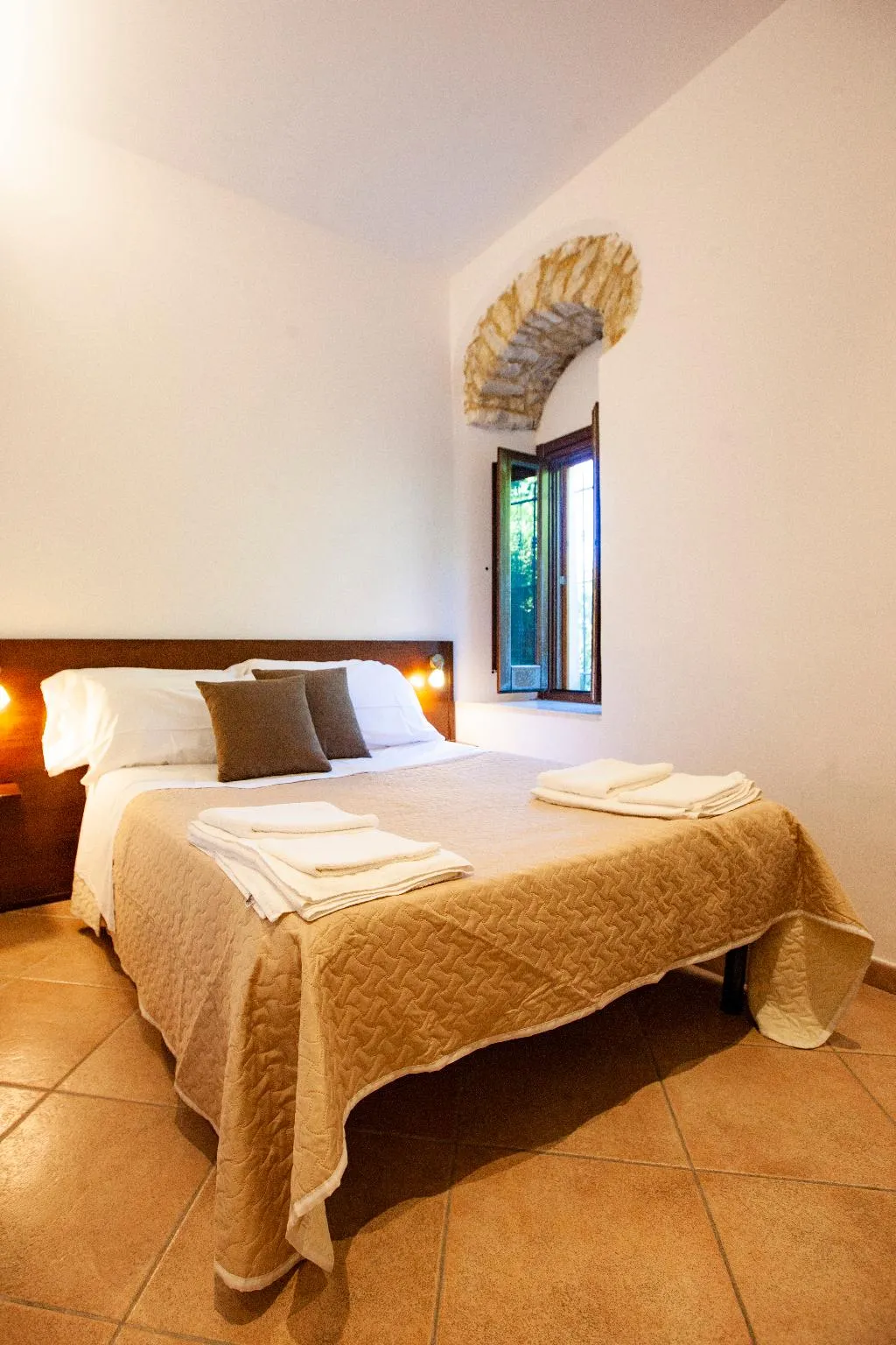 DOUBLE SINGLE USE STANDARD Room, Il Carmine, Palermo