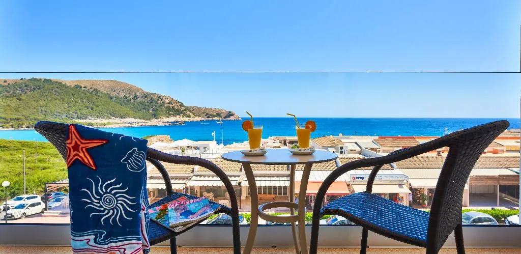 Double or Twin SEA VIEW WITH BALCONY Room, S'Entrador Playa, Majorca