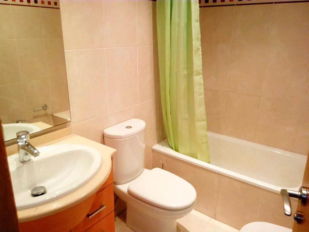 APARTMENT CAPACITY 8 THREE BEDROOMS Room, Gandia Universidad 3000, Valencia