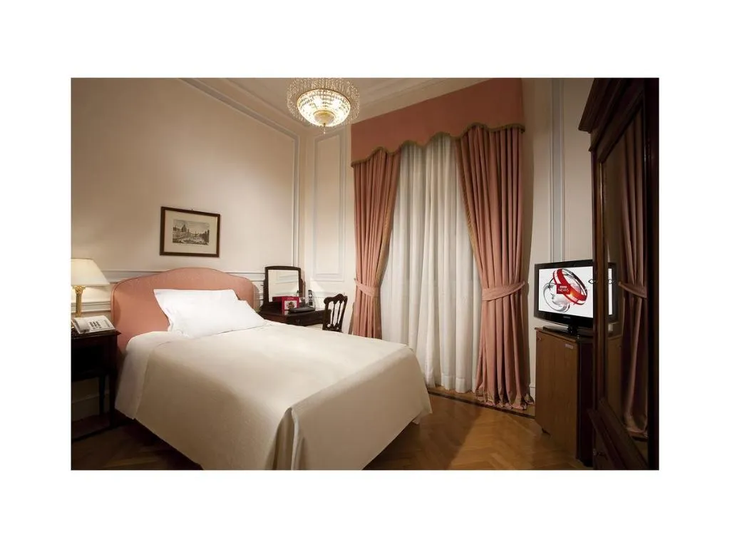Room, Hotel Quirinale, Rome