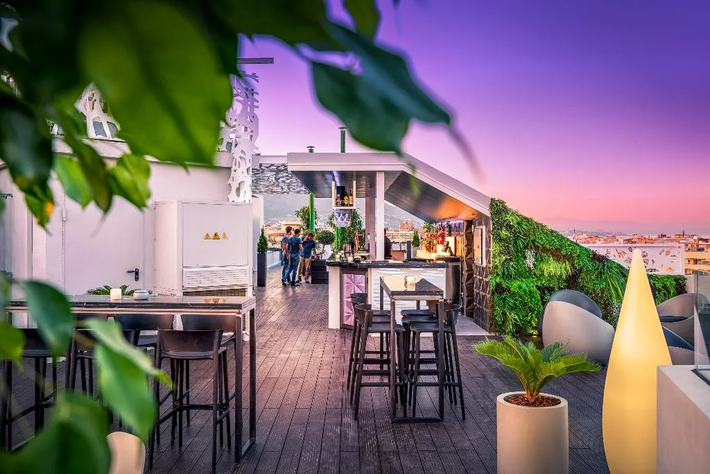 Terrace, Aparthotel Veramar, Costa Del Sol