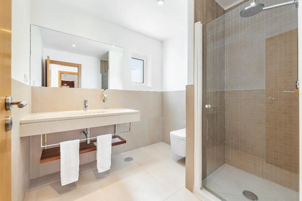 VILLA THREE BEDROOMS WITH PRIVATE POOL Room, Eden Villas & Apartments, Algarve