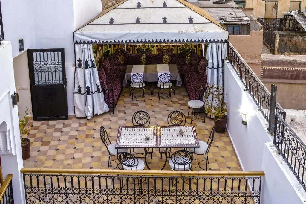 Room, Amour d'auberge, Marrakech