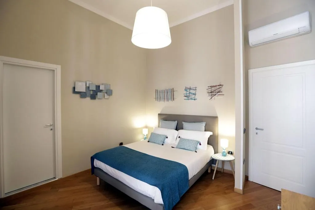 Room, I Viceré B&B Deluxe, Naples