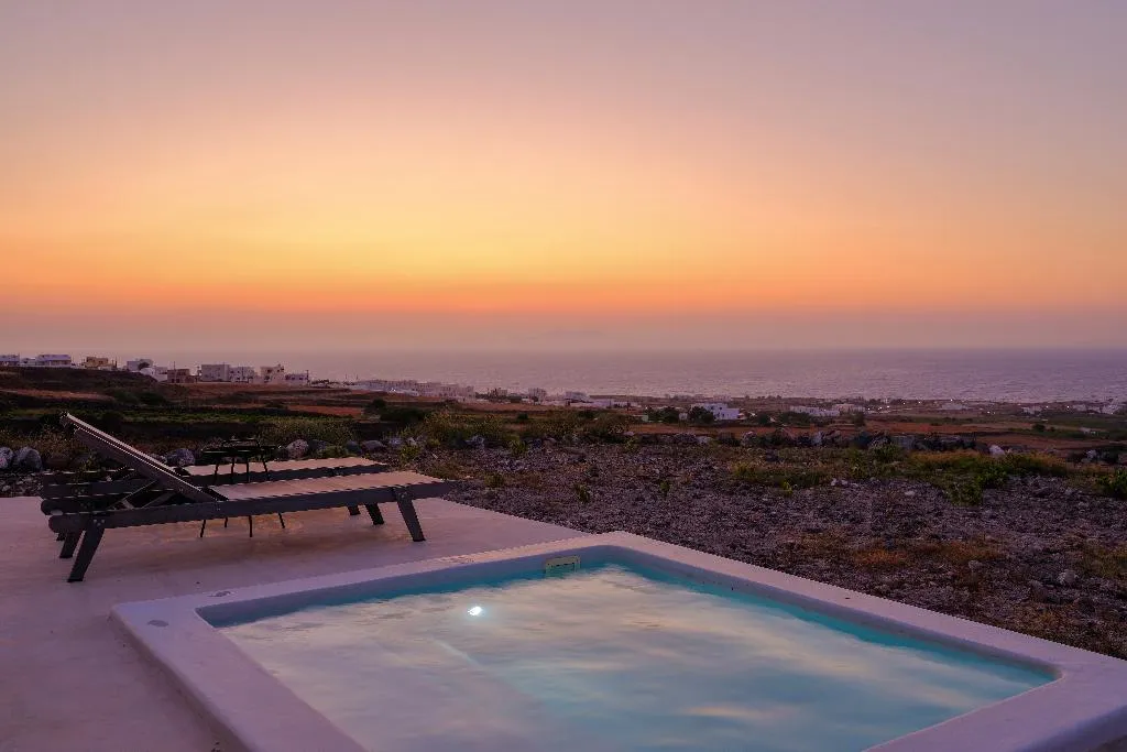 SUITE DELUXE SEA VIEW Room, Aplada Suites, Santorini