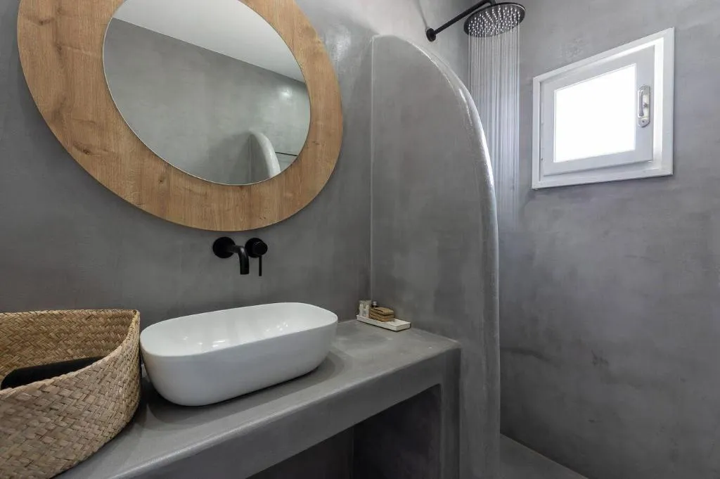 Room, Symmetry Suites, Santorini