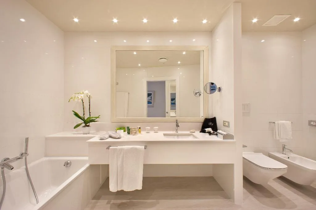 Double or Twin DELUXE Room, Hilton Sorrento Palace, Naples