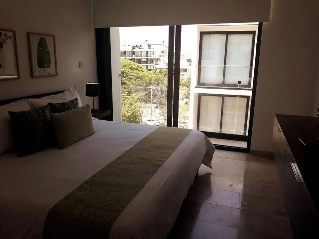 SUITE THREE BEDROOMS WITH PRIVATE POOL Room, The Shore At 46th, Playa Del Carmen
