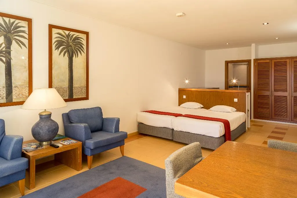 STUDIO POOL VIEW Room, Pinhal Da Marina, Algarve
