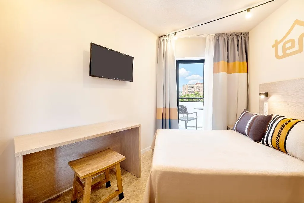 SINGLE STANDARD Room, tent Torremolinos, Costa Del Sol
