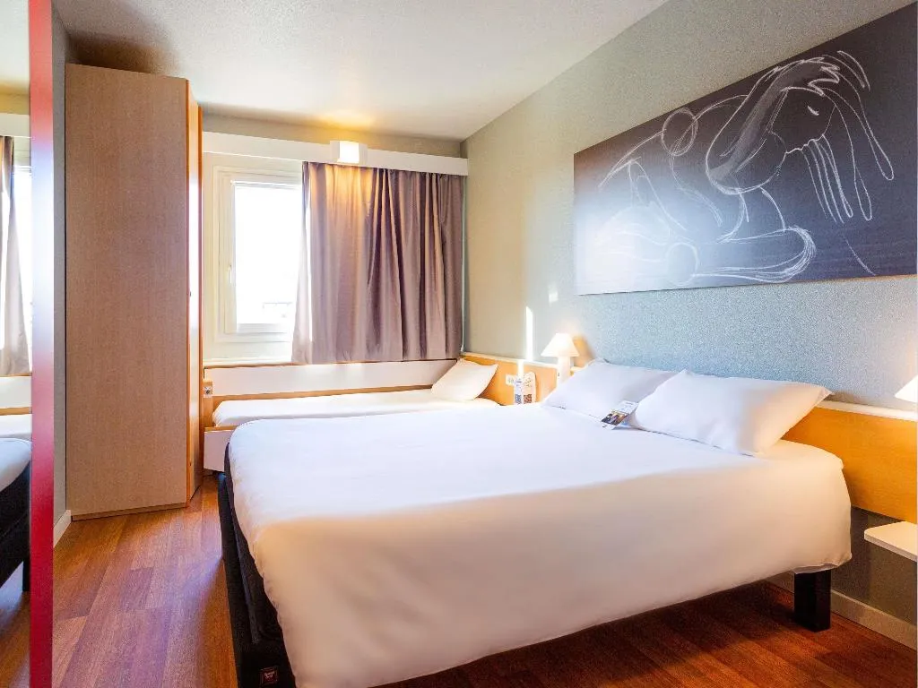 DOUBLE WITH DOUBLE BED Room, ibis Alicante Elche, Costa Blanca