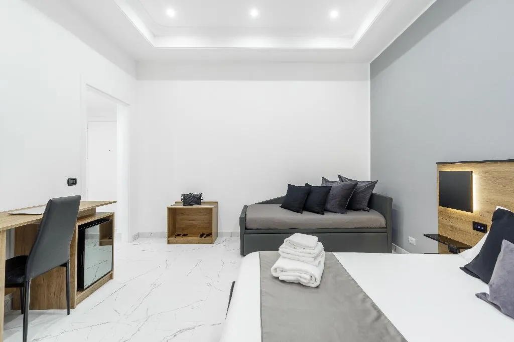 QUADRUPLE SUPERIOR Room, Sant'Angelo Suites, Naples