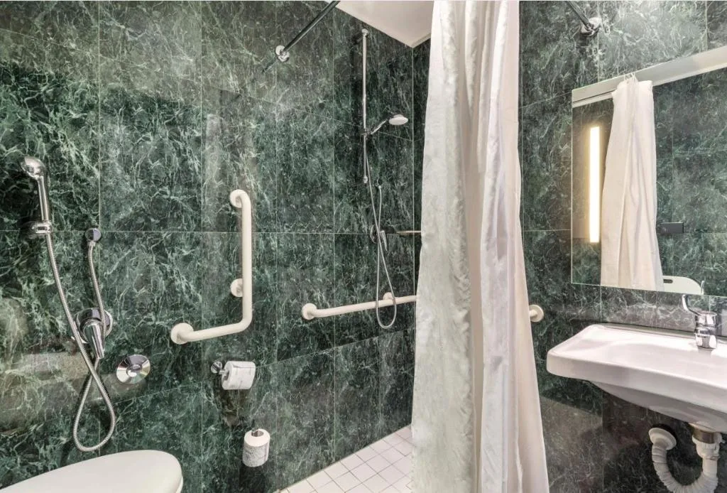 SINGLE Accessible Room, B&B Hotel Arezzo, Florence