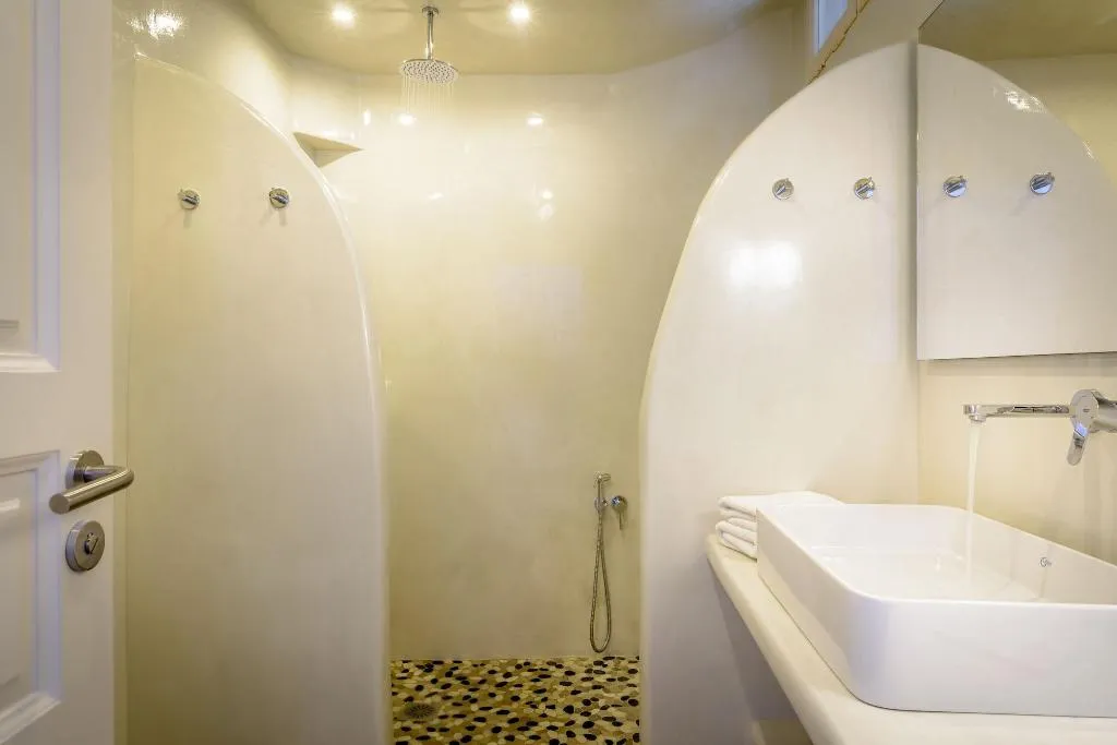 Room, Golden Grey Goose, Santorini