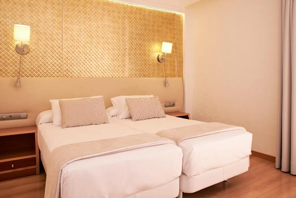DOUBLE SUPERIOR POOL VIEW Room, Invisa Hotel La Cala, Ibiza