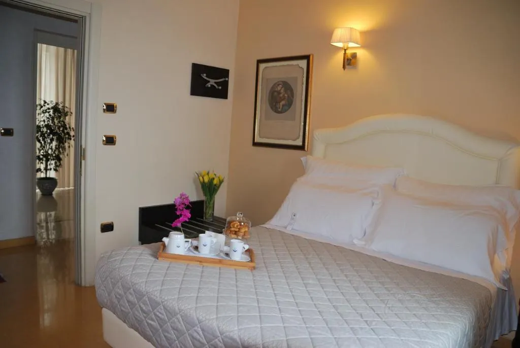 Room, Domus Mariae Benessere, Catania
