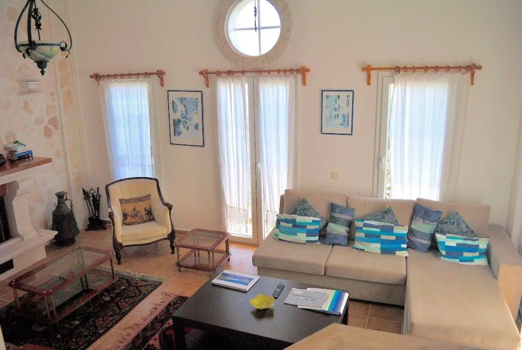Room, Dionysia, Antalya