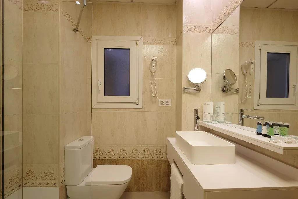 Room, Mediterraneo, Valencia