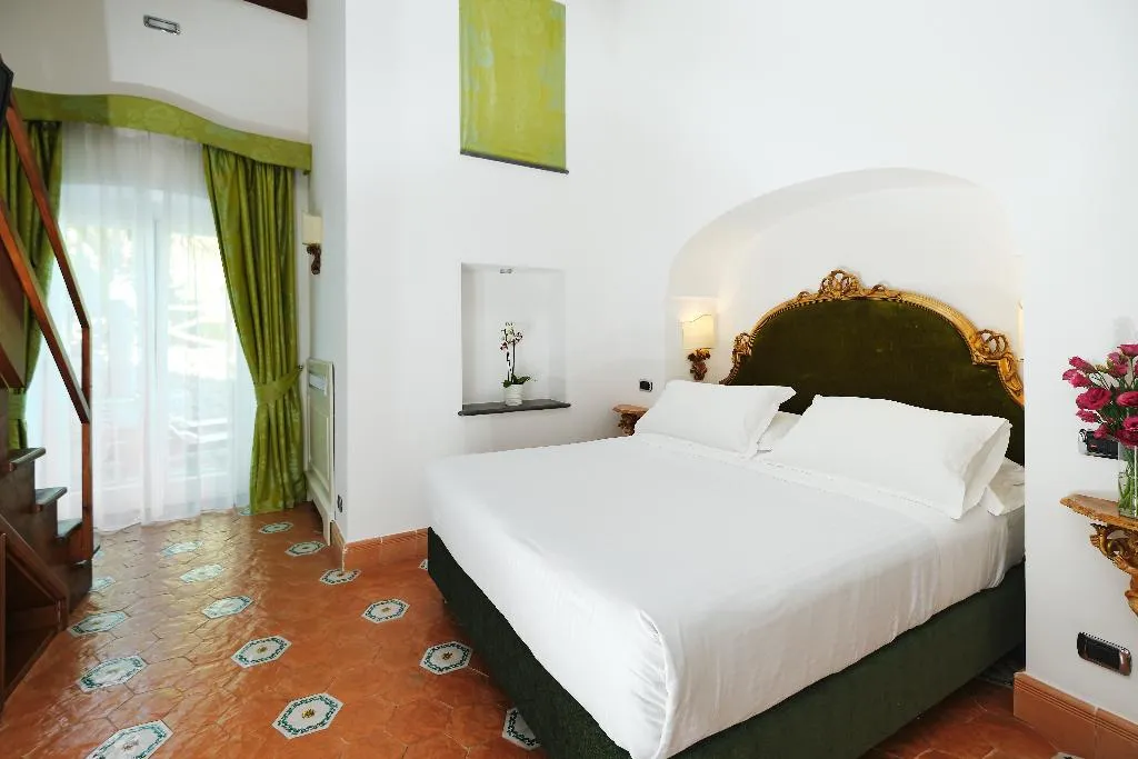 TRIPLE COMFORT Room, Botanico San Lazzaro, Naples
