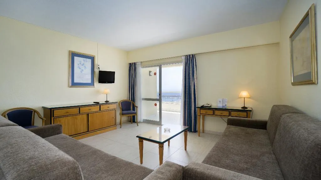 APARTMENT SEA VIEW TWO BEDROOMS Room, PYR Fuengirola, Costa Del Sol