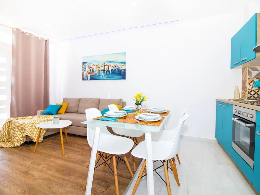 APARTMENT CAPACITY 2 Room, Apartments Dujo, Split