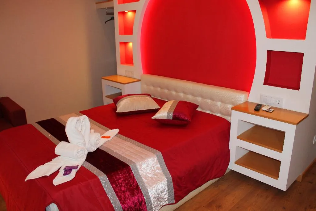 DOUBLE WITH BALCONY Room, Monte Carlo Love Porto, Porto