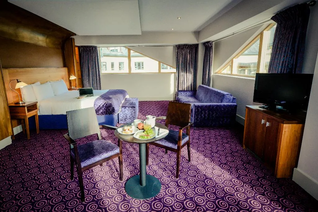 General view, Osprey Hotel, Dublin