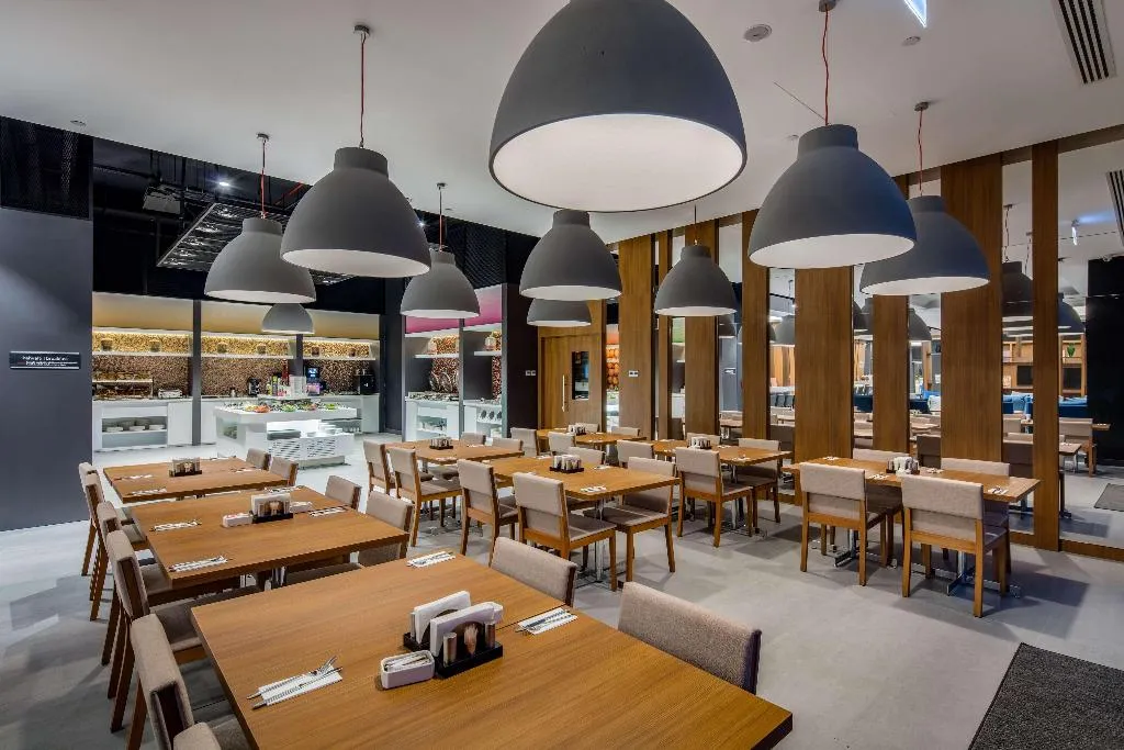Restaurant, Hampton by Hilton Izmir Aliaga, Izmir