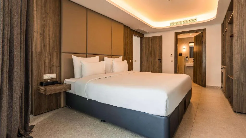 Room, Ax Odycy, Malta