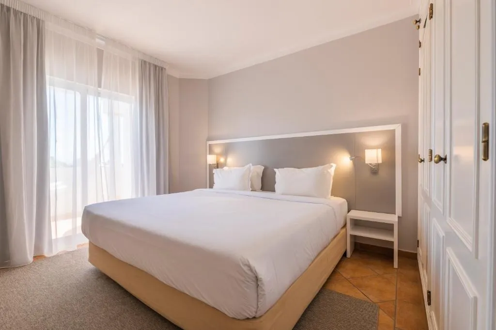VILLA TWO BEDROOMS Room, Vale d'el Rei Hotel & Villas, Algarve