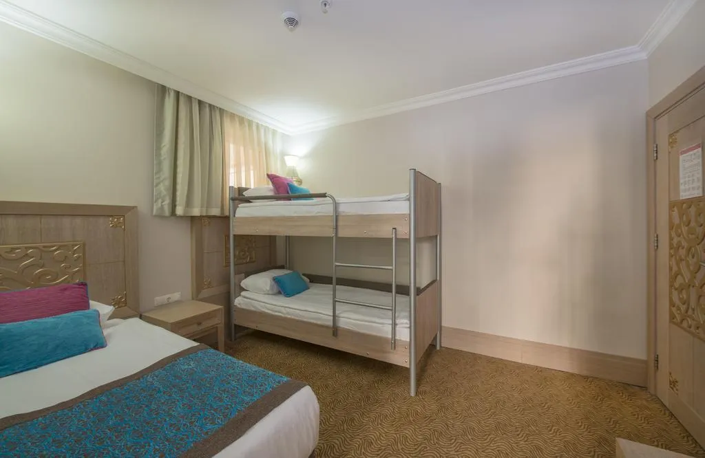 FAMILY ROOM BUNK BED Room, Crystal Family Comfort Collection, Antalya