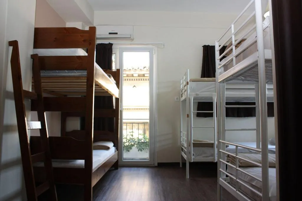 Room, Pella Inn Hostel, Athens