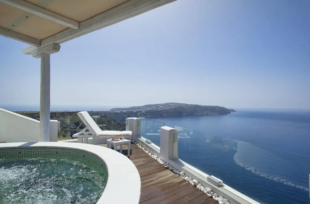 SUITE WITH VIEWS Room, Athermi Suites, Santorini