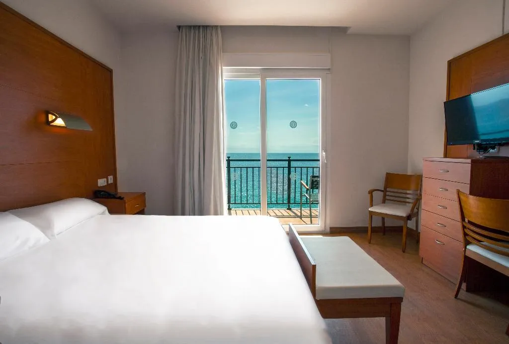 DOUBLE SEA VIEW Room, Hotel Blanes Horitzó by Pierre & Vacances, Costa Brava