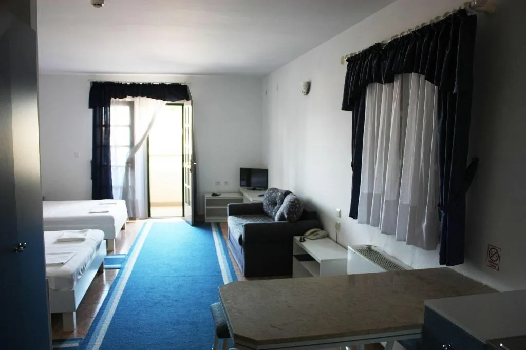 Room, Ivan, Split