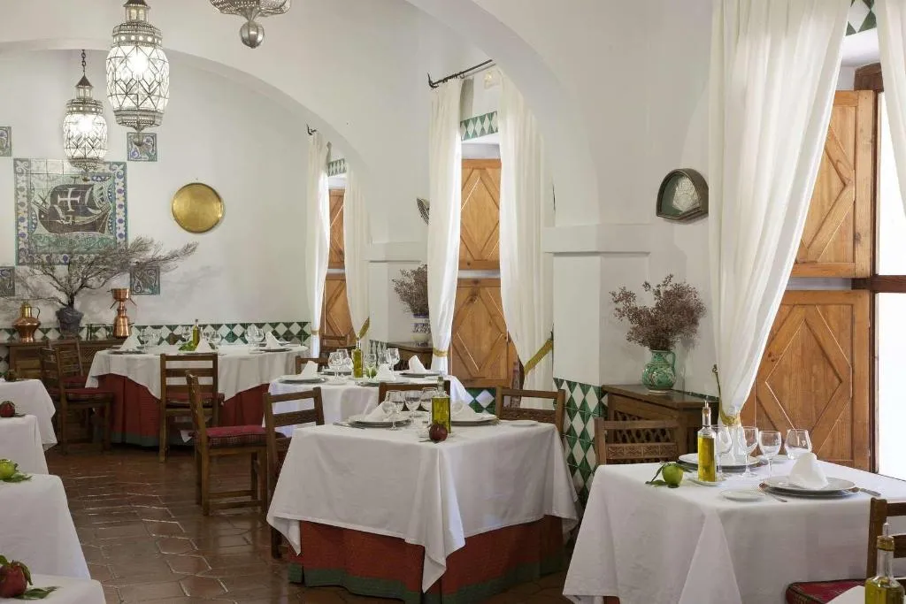Restaurant, Parador de Guadalupe, Madrid
