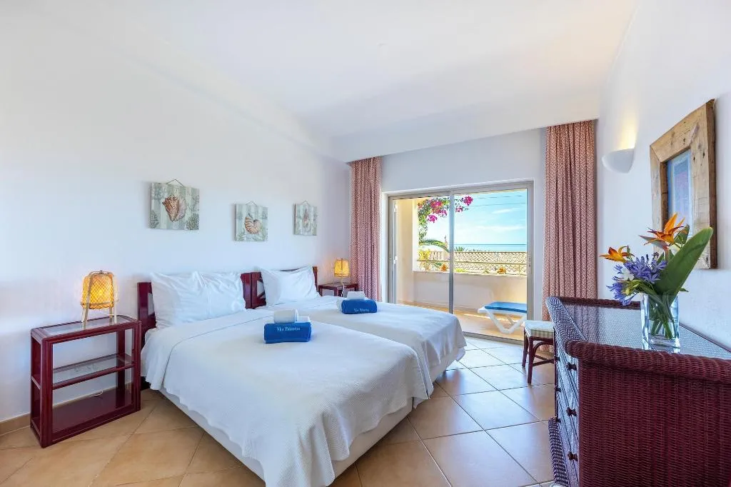 Room, Vila Palmeira, Algarve