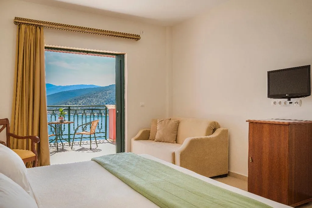DOUBLE DELUXE SEA VIEW Room, Kefalonia Bay Palace by GHH, Kefallinia