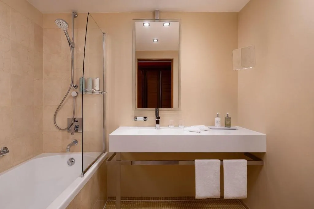 JUNIOR SUITE WITH VIEWS Room, Hotel Telegraaf, Autograph Collection, Tallinn