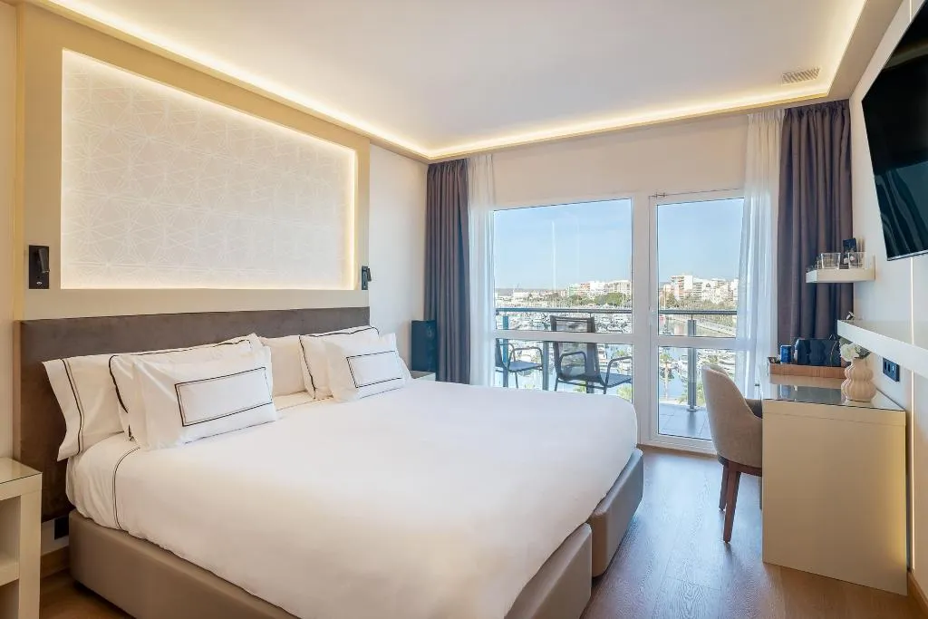 Double or Twin PREMIUM Room, The Level Melia Alicante - Adults Only +18, Costa Blanca