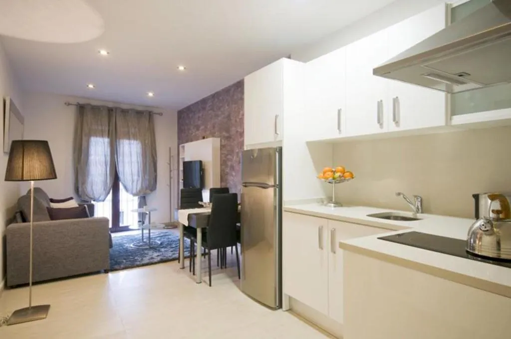 Room, Apart - Ramblas 108, Barcelona