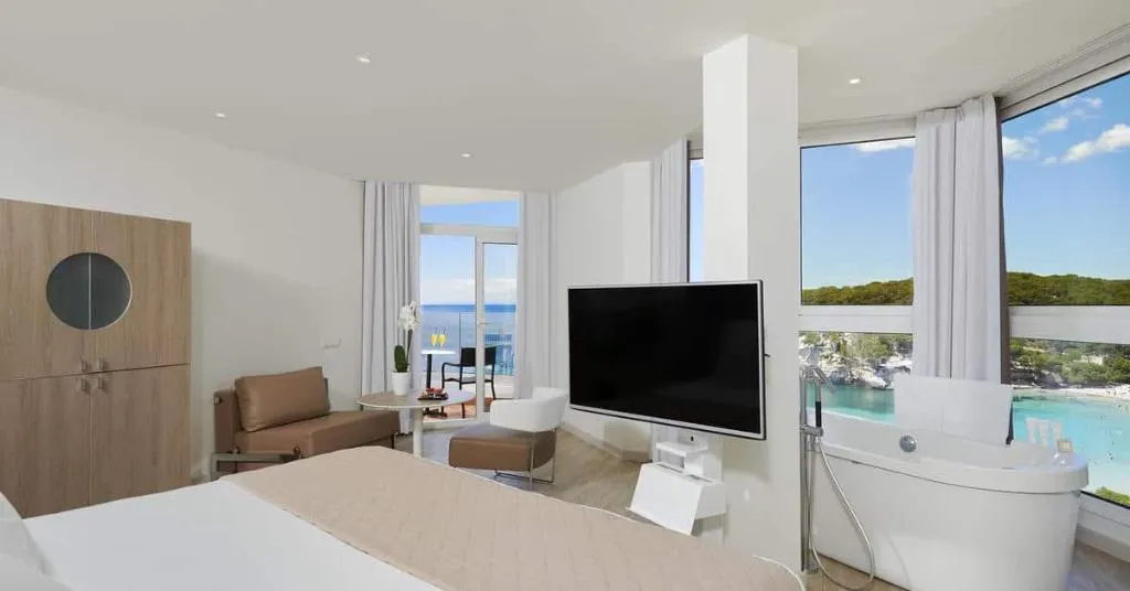 JUNIOR SUITE STANDARD Room, Meliá Cala Galdana, Menorca