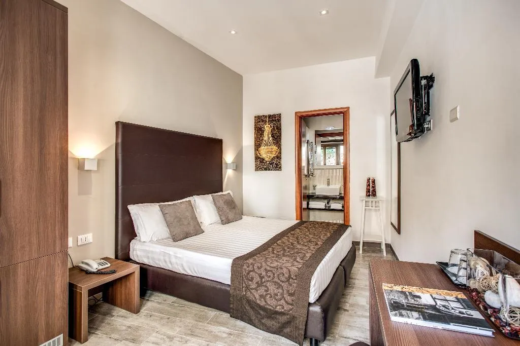Double or Twin DELUXE Room, Rome Garden, Rome