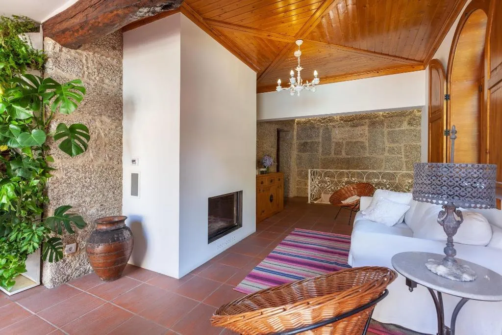 Lobby, Casa do Eido - sustainable living & nature experie, Porto