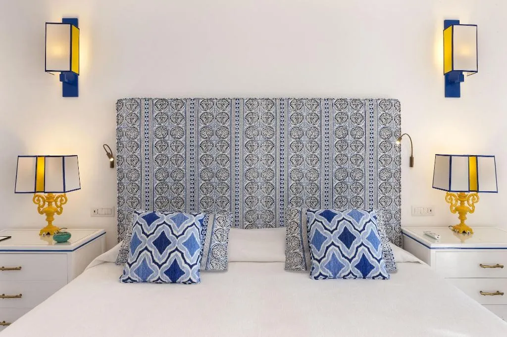 Room, Il San Pietro, Naples