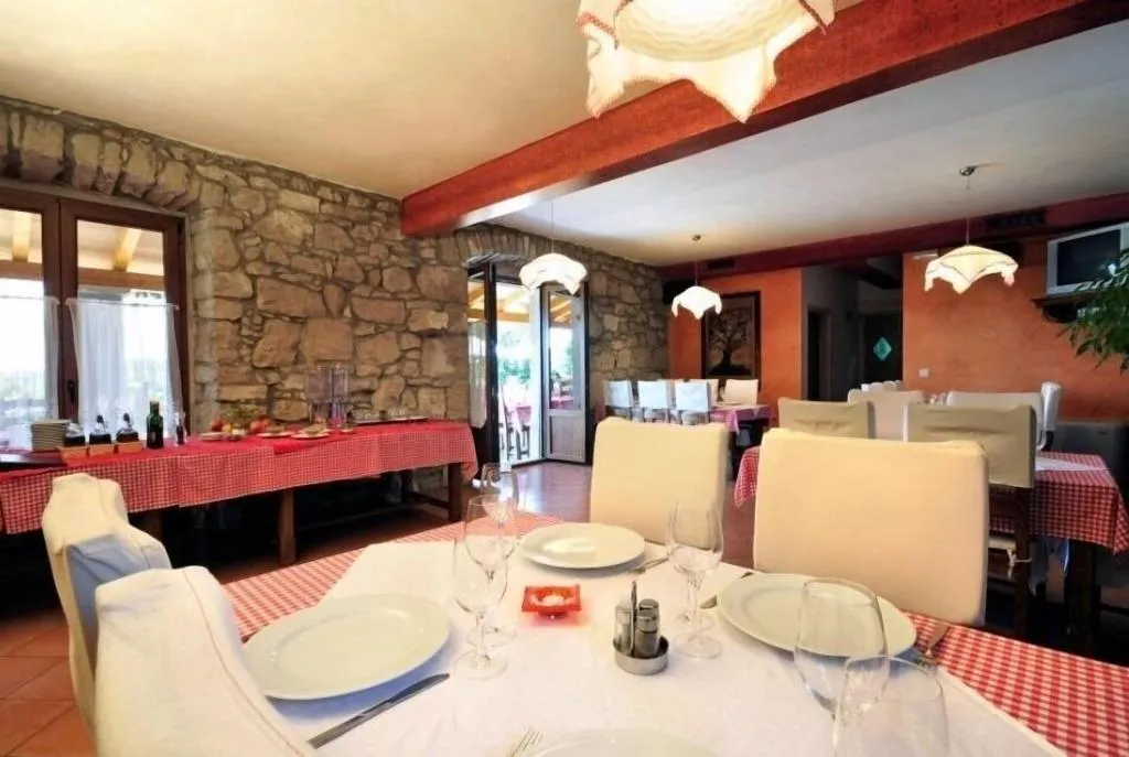 Restaurant, Villa Calussovo, Istria