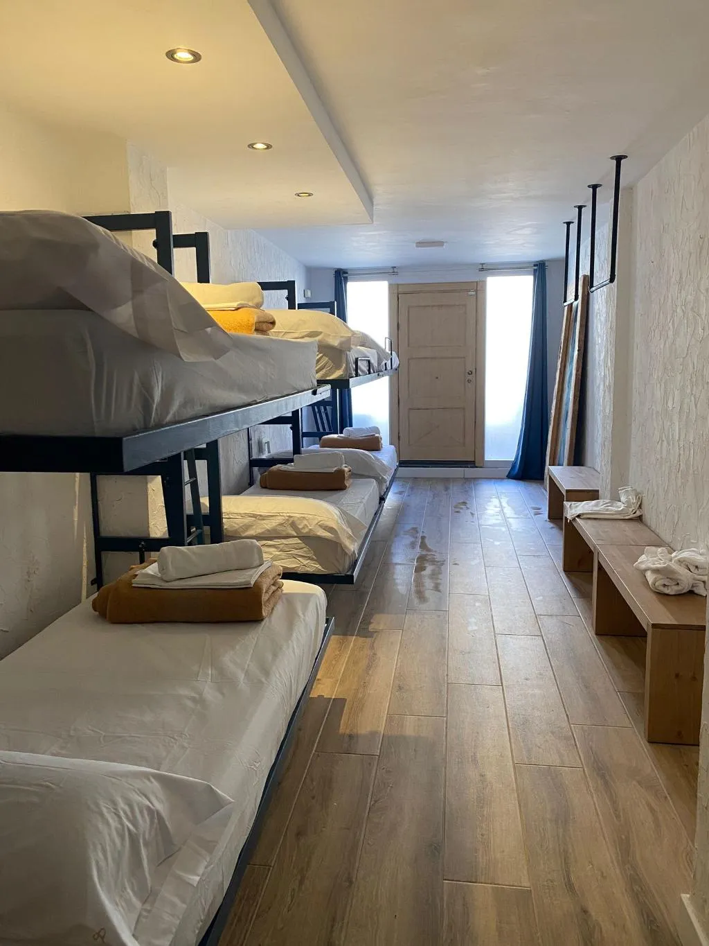 APARTMENT CAPACITY 8 Room, Y Hostel - Albergue Juvenil, Majorca