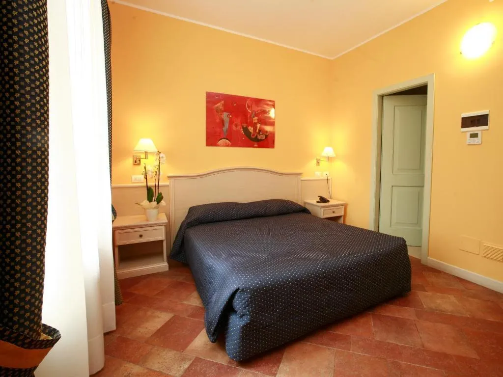 Room, Excelsior Splendide, Milan