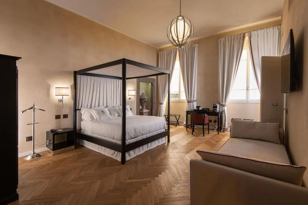 DOUBLE DELUXE QUEEN BED Room, Relais Uffizi, Florence