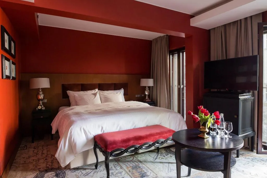 JUNIOR SUITE WITH VIEWS Room, Hotel Telegraaf, Autograph Collection, Tallinn